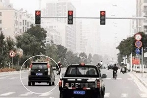 新交規(guī)發(fā)布：新加扣分項目，違章扣分翻一番，車主朋友互相轉告