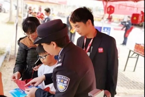 90后司機(jī)的“品質(zhì)服務(wù)”法寶真管用，乘客花式點(diǎn)贊